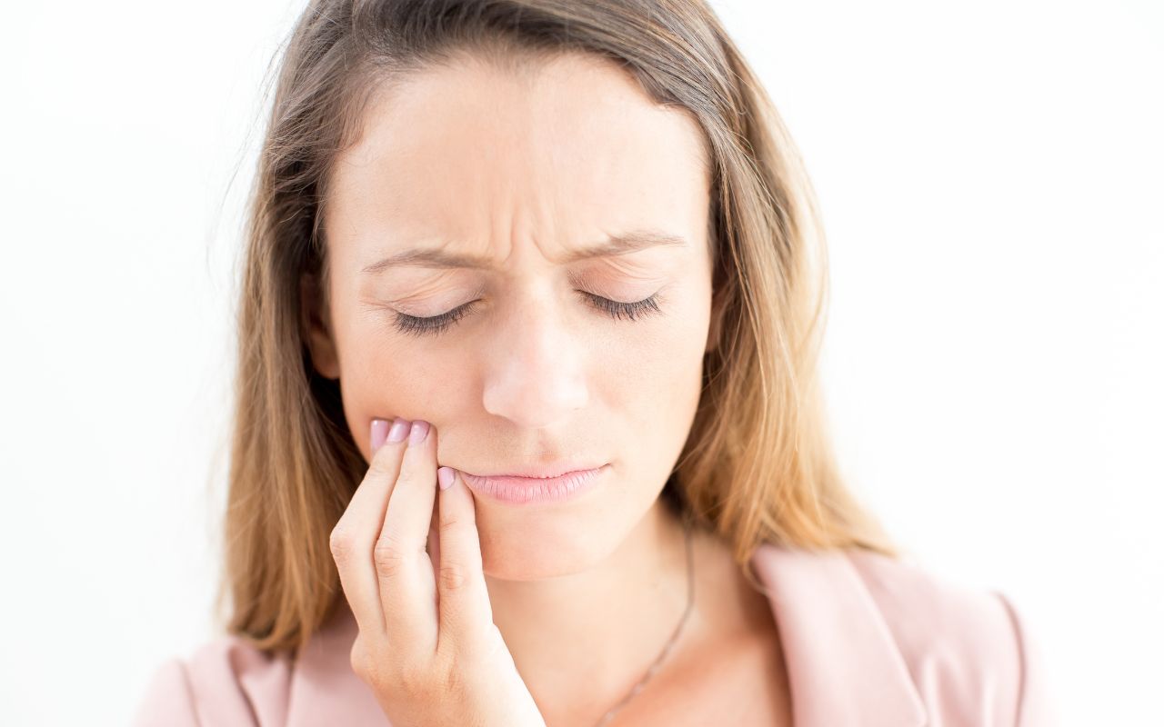 Ascesso dentale: sintomi e cosa fare Ascesso dentale: sintomi e cosa fare